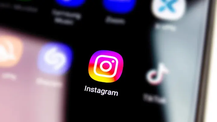 Instagram, genç kullanıcıların kendilerine zarar verebilecek içerikleri aramalarını ebeveynlere bildirecek.