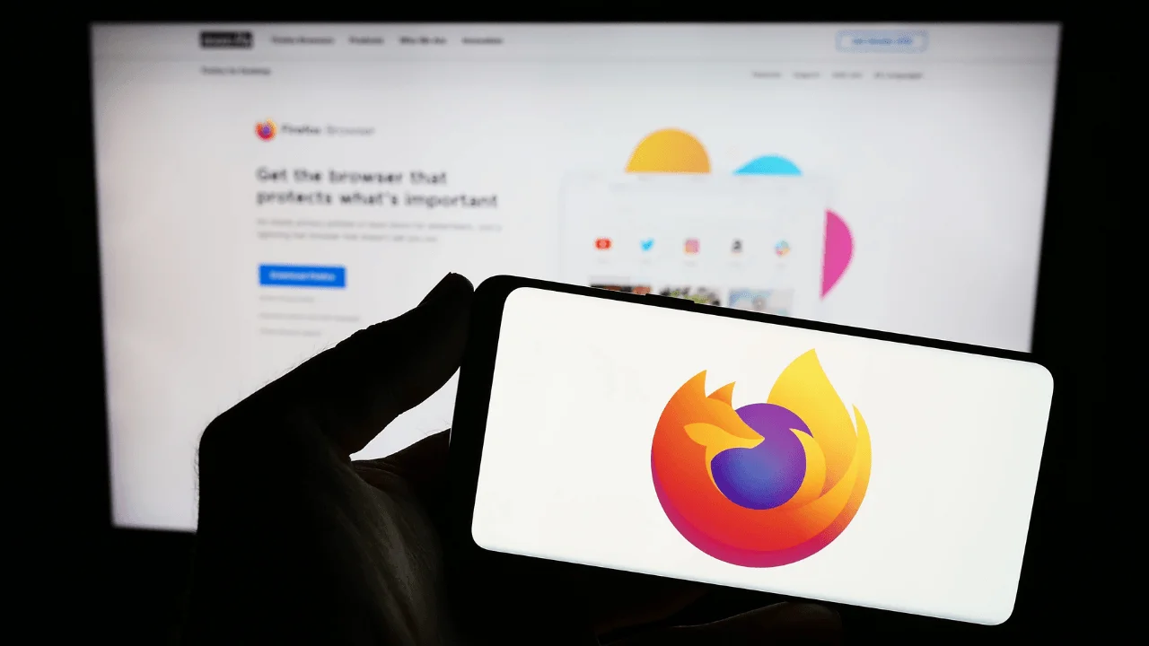 Mozilla, Firefox'un yapay zeka özelliklerini tamamen devre dışı bırakma seçeneği üzerinde çalışıyor.