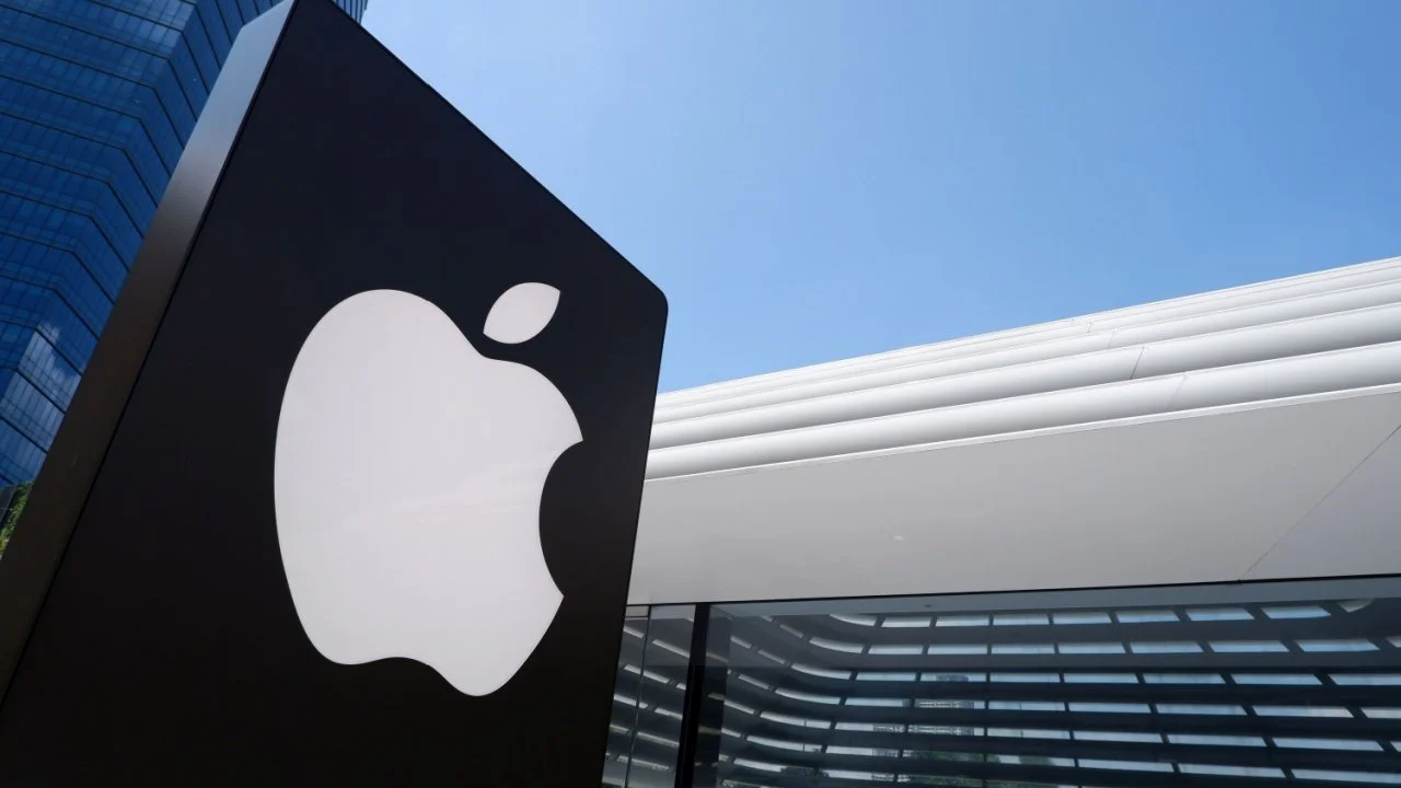 Apple, iOS kullanıcılarına Spotify üzerinden sesli kitap satın alma imkanı sunmaya başladı.