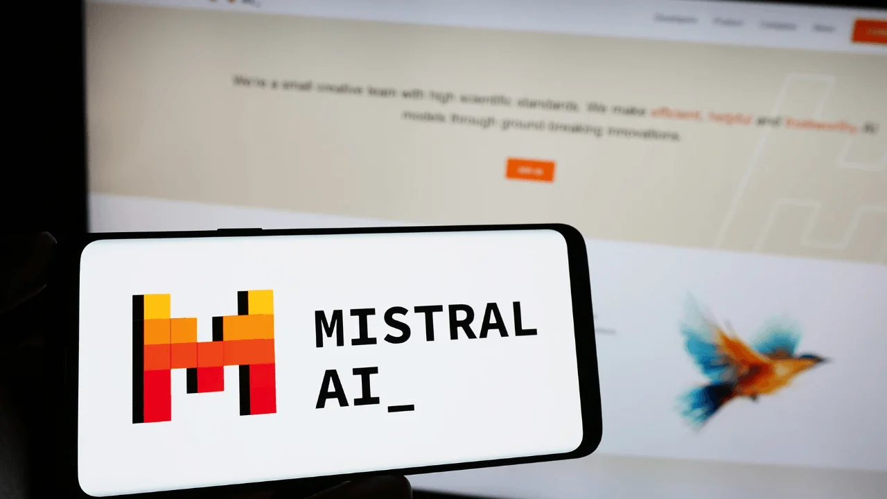 Yeni yapay zeka modeli Devstral, kodlamaya odaklanıyor - Mistral AI