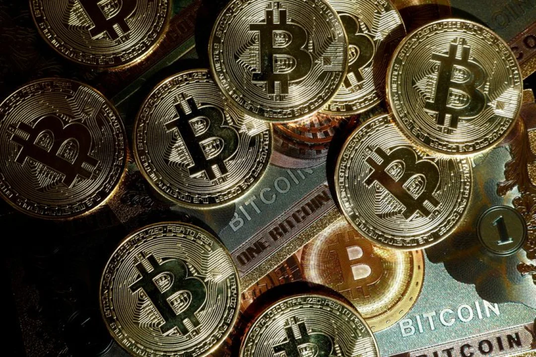 Bitcoin 126 Bin Doları Aştı, 14 Yıllık Gizemli Cüzdan 1,1 Milyar Dolarlık Satış Yaptı