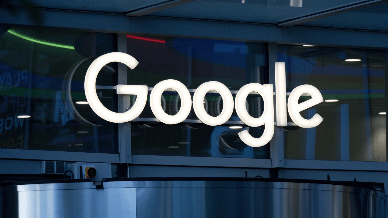 Google'ın sanal deneme özelliği artık ayakkabılarda da kullanılabilir hale geldi.